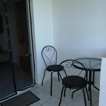 Viti With Garden And Barbecue Apartment Funtana