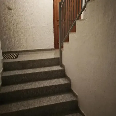 Apartment Viti With Garden And Barbecue