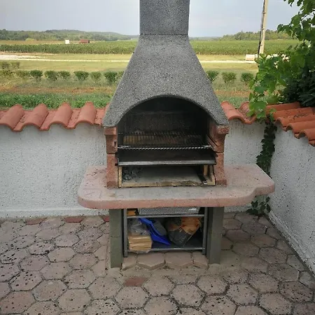 Viti With Garden And Barbecue * Funtana